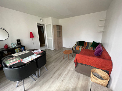 LOCATION MEUBLEE 2 PIECES ROSNY BOIS PERRIER