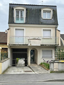 APPARTEMENT - ROSNY SOUS BOIS 2 PIECES 930.00 Â