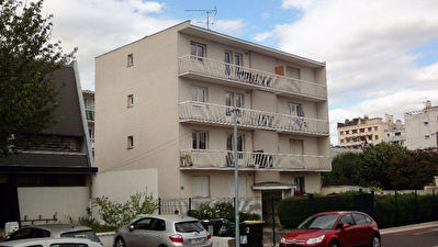 Saint-Maur 94100 Quai de Bonneuil - CAVE