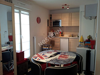 Sucy en Brie, Studio 26.65 m2 dans residence 2012