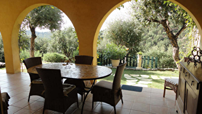 VILLA LA LONDE LES MAURES - 5 pieces - 168 m2