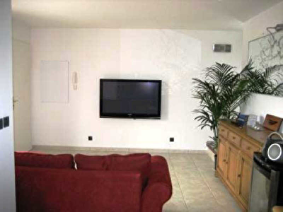 APPARTEMENT RECENT LA LONDE LES MAURES - 3 pieces - 0 m2