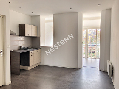 Appartement Toulon de 2 pieces 44 m2 au calme