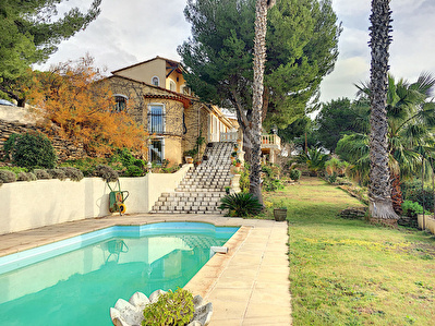 Maison La Cadiere D Azur 6 pieces 180 m2 Vue mer panoramique