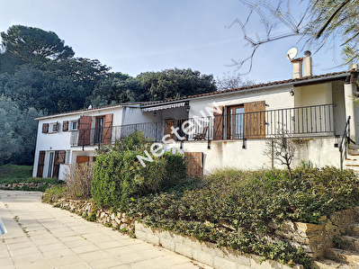 Maison Le Beausset de 8 pieces 152.24 m2 sur 3090 m2
