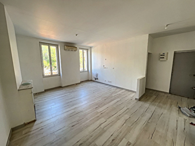 Toulon - Appartement T3 de 63 m2 dans un immeuble bourgeois