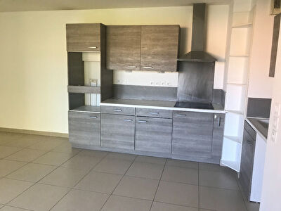 Appartement Ollioules de 3 pieces dans residence de standing