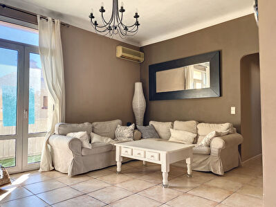 Appartement Toulon de 4 pieces de 98.07 m2 en dernier etage .
