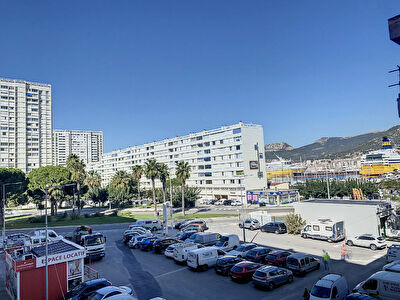 Appartement Toulon Le Mourillon T4 de 68 m2 Balcon terrasse au sud et Balcon au nord et cave