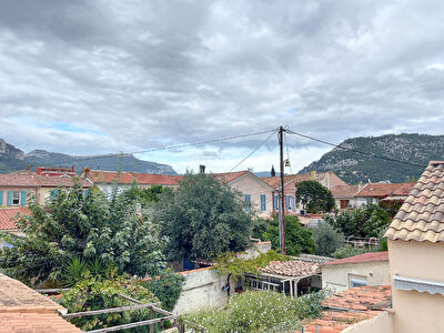 Maison Toulon 4 pieces composee de deux appartements pour 56.62 m2