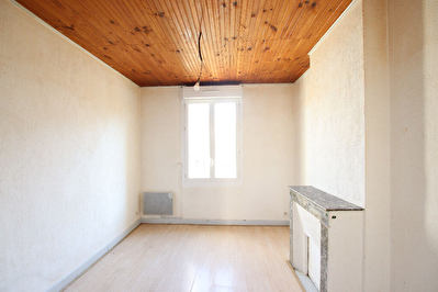 Appartement Toulon Saint Roch de 2 pieces de 30 m2