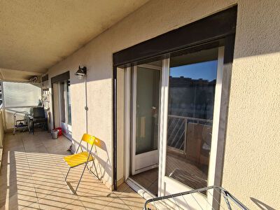 Toulon La palasse Appartement T4 avec terrasse et parking collectif