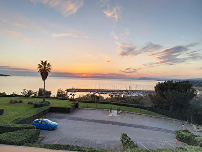 Appartement Six Fours Les Plages appartement de 3 pieces Vue Mer