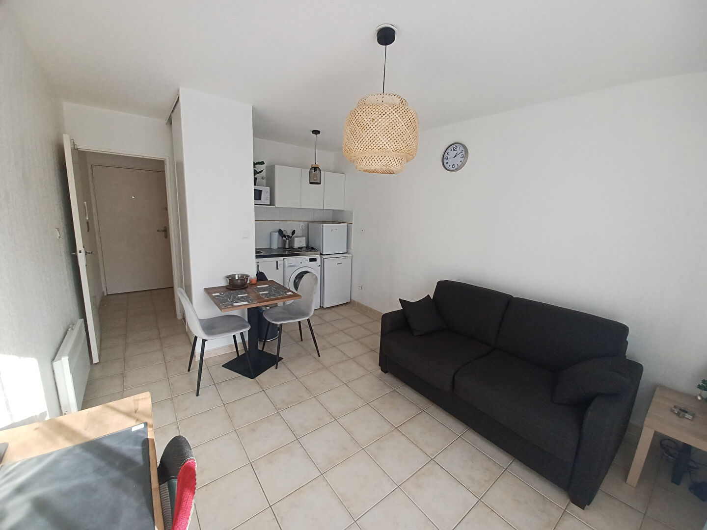 Toulon Champs de Mars studio avec balcon