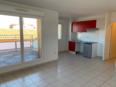 Toulouse Blagnac 31700 -Appartement T2 45m2 - terrasse - garage
