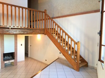 APPARTEMENT Launaguet 31140- atypique T4 85 m2 en duplex dans une Toulousaine