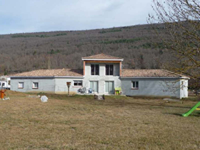 MAISON BELESTA - 5 pieces - 180 m2
