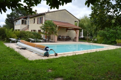 Maison Pompertuzat 31450 180m2 terrain arbore 2170m2 - piscine
