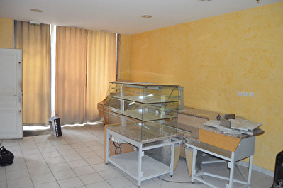 Toulouse Compans caffarelli 31000 200 m2 local+appartement
