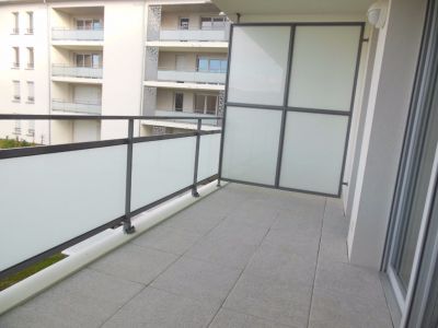 Toulouse Blagnac 31700 T2 de 40.95m2 avec terrasse de 9.85m2 avec parking chauffage collectif