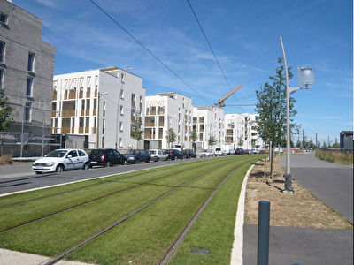 Toulouse Blagnac 31700 au pied du Metro appartement T3 de 58,38m2 - terrasse de 17,23m2 -parking SS