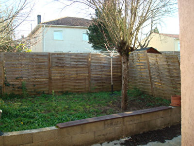 CAHORS 47000 Maison T5 duplex 93m2 garage et jardin 40m2