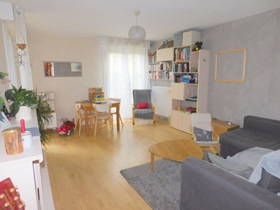 Ramonville Saint Agne 31520 - Appartement T3 , 71 m2 renove avec terrasse et parking sous sol