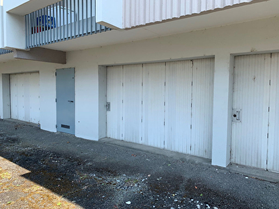 TOULOUSE RANGUEIL 31400 Garage a louer dans residence securisee