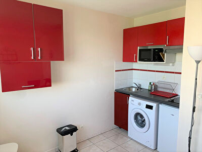 Toulouse les Arenes 31100 Appartement T2 de 41.07 m2 meuble parking et terrasse