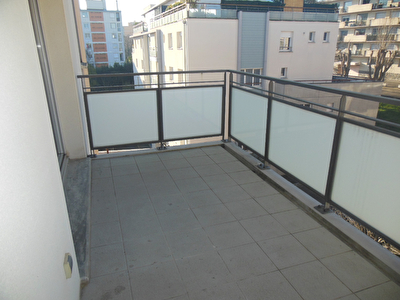 Toulouse 31500 Quartier JOLIMONT Sans frais agence Beau T3 Expose SUD OUEST recent de 63.49m2 avec terrasse de 7.93m2 DRESSING /cellier, 1parking en sous sol