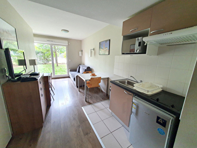 Appartement Toulouse St Michel 31400, T2 36.17m2 au calme meuble, residence au pied du metro