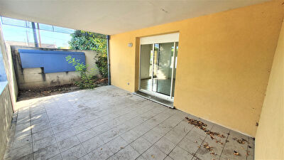 LAUNAGUET 31140 SANS FRAIS AGENCE T3 recent de 68.68m2 terrasse de 18.45m2 Jardin 51.65m2 1 place de parking exterieure securisee