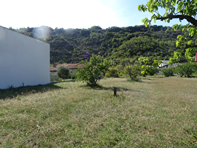 SOYONS- terrain viabilise