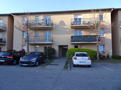 Guilherand Granges T3 54 m2 avec parking