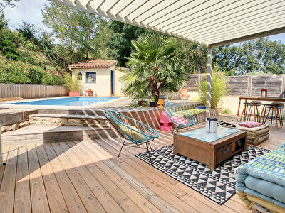 Corps de ferme familial, Charmes sur Rhone, 200m2, renove, grand garage