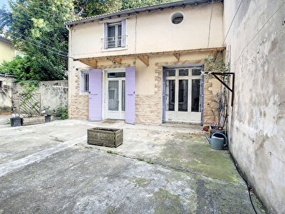 SOUS COMPROMIS- Valence-centre ville, maison, 60.38 m2, 2 chambres, au calme, prevoir rafraichissement