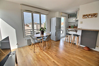 PORTES DE LYON - VENISSIEUX - LIMITE LYON 8° - T2 - GARAGE - PROCHE AXES A6-A7-ROCADE EST -Appartement Venissieux 2 pieces 41 m2