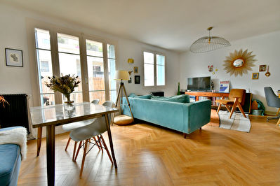 Appartement T4 Villeurbanne 69100 limite Bellecombe, proche cours Lafayette, renove, sejour double