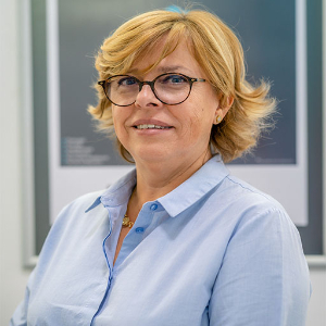 Delphine CHAUGNE - Responsable d'agence à Saint-Raphael Delphine CHAUGNE - Responsable d'agence à Saint-Raphael