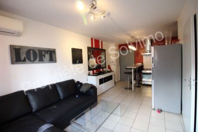 T2 moderne et meuble proche de tous commerces