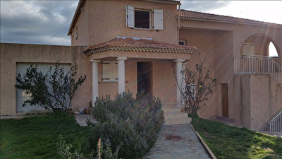 bel appartement avec jardin