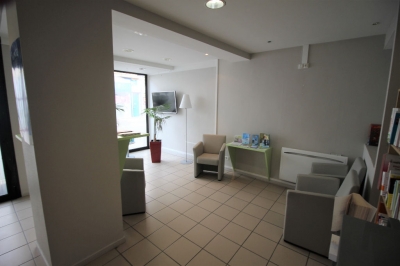 LOCAL COMMERCIAL HYPER CENTRE CHARTRES