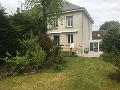 CHARTRES MAISON DE VILLE