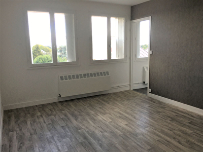 APPARTEMENT 1 PIECE CHARTRES PROCHE CENTRE VILLE