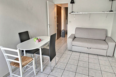 EXCLUSIVITE - STUDIO CHARTRES