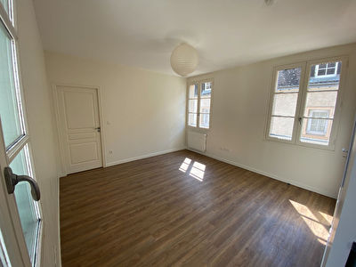 Location : appartement F2 a CHARTRES
