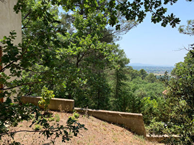 Villa au calme de 160 m2 - 4 ch a Lourmarin