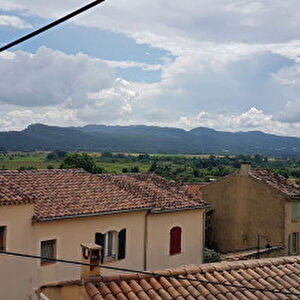 Cadenet - Appartement en duplex a renover avec vue