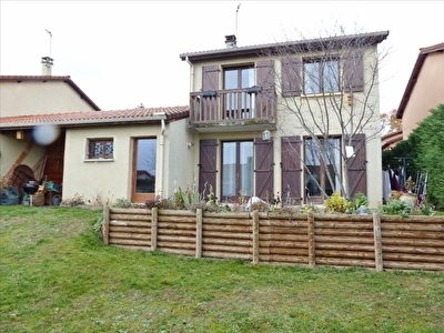 Craponne - 5 pieces - 100 m2