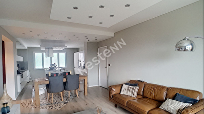 Grand T4 AVEC BALCON TRAVERSANT AVENUE MARCEL CACHIN